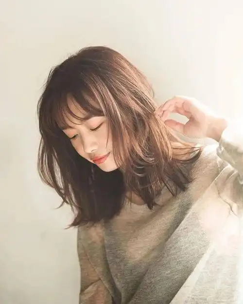 今年秋天,最撩汉的15款日系中长发!最美不过中长发!_发型