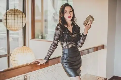 极品少妇透视装火辣性感写真图片