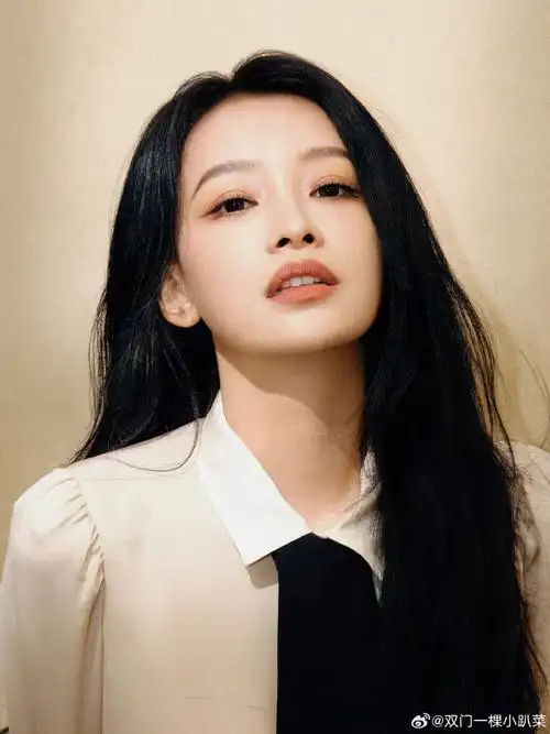 孙怡米兰看秀生图状态