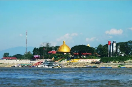 偷渡缅甸小勐拉赌场一日游!