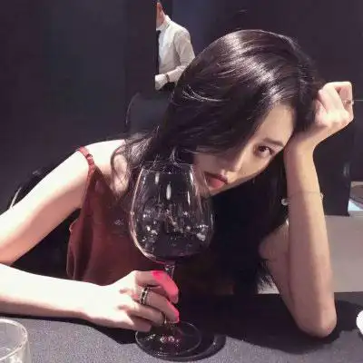 酷酷女生头像超拽高冷范图片