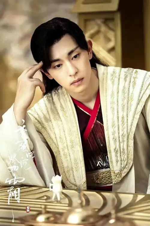第一部看的你的古装剧,就被深深吸引,不因为邓伦,而是因为演员邓伦