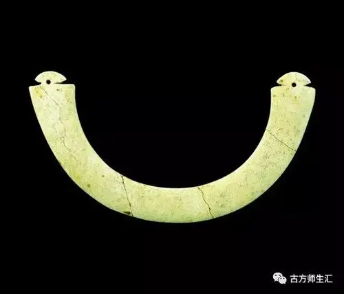 齿边璜,八角星纹,最早玉龙——凌家滩玉器充满神秘
