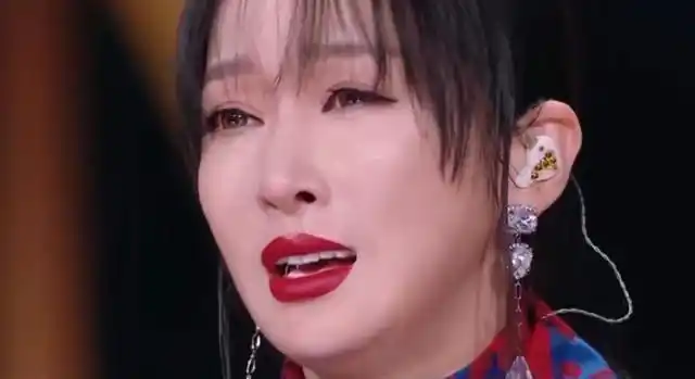 别人卸妆毁容而萨顶顶却像整容看清状态后网友不化妆早火了