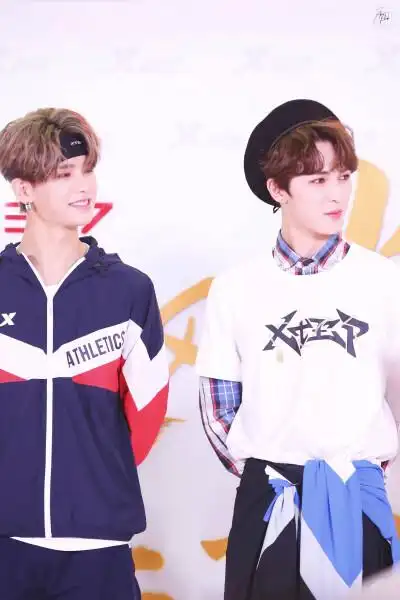 朱正廷黄明昊手写