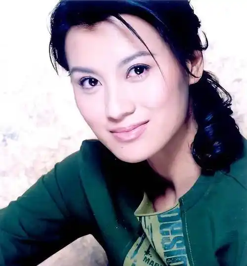 演员史兰芽:我这辈子最正确的决定,就是三婚嫁给了李幼斌_施兰芽_施兰