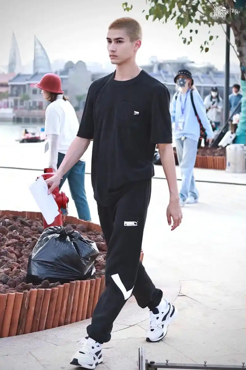 创造营的米卡@into1-米卡 #米卡 #beautiful - 抖音