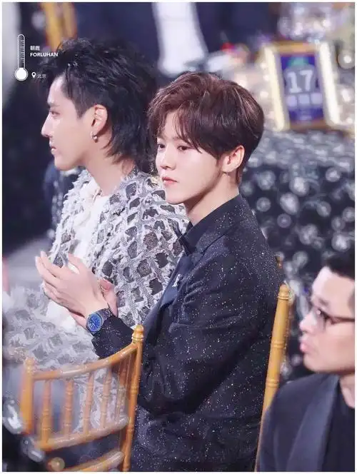 吴亦凡张艺兴时隔7年或将合体,归国四子合体还会远吗__财经头条