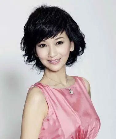 赵雅芝素颜近照布满皱纹不老只是浮云