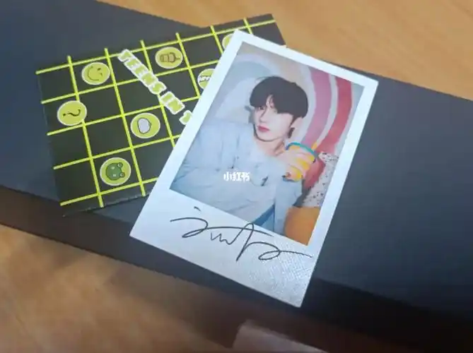 今天刚到的应援棒开到刘耀文的拍立得了#拍立得  #时代少年团 #刘耀文