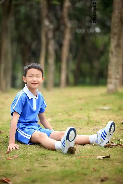推荐 深圳学生上学装备 深圳莎臣豹校服 小学生夏季
