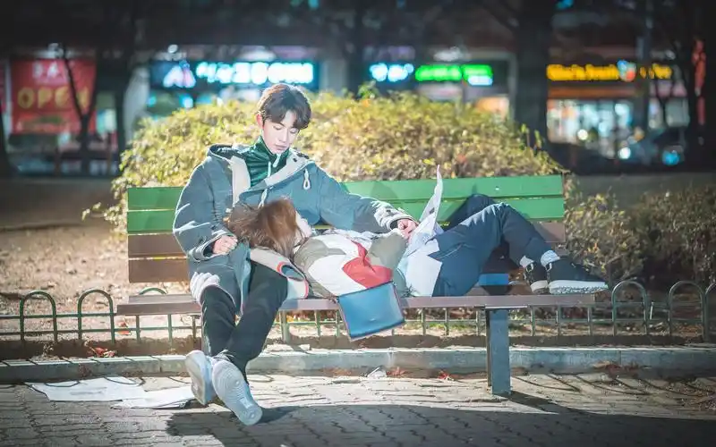 南柱赫李圣经《举重妖精金福珠》甜蜜剧照桌面壁纸-日韩影视-壁纸下载