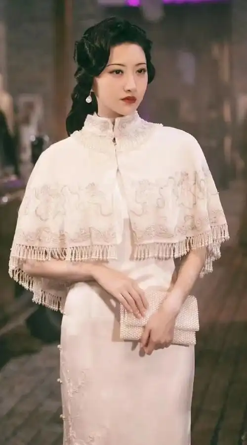 《司藤》里面的服饰真是美到爆表,每一套都想拥有!