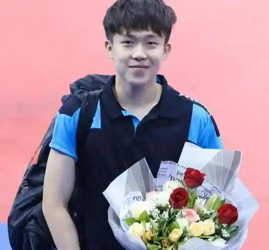 生日晒戒指,陈梦和王楚钦恋爱悬念揭晓!看女方妈妈的回应秒懂