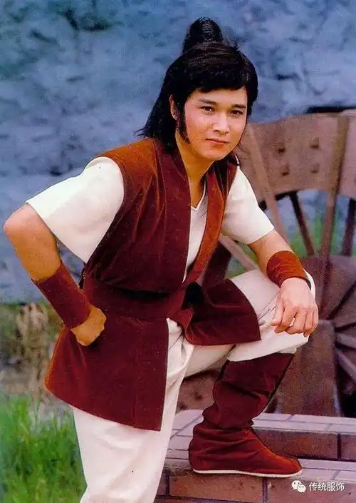 1984年潘迎紫孟飞版《神雕侠侣》可以看出,尽管已经是80年代了,但