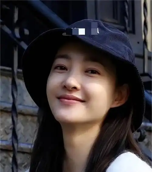 事实证明,"隐婚"的王丽坤,在"反噬"自己的路上越走越