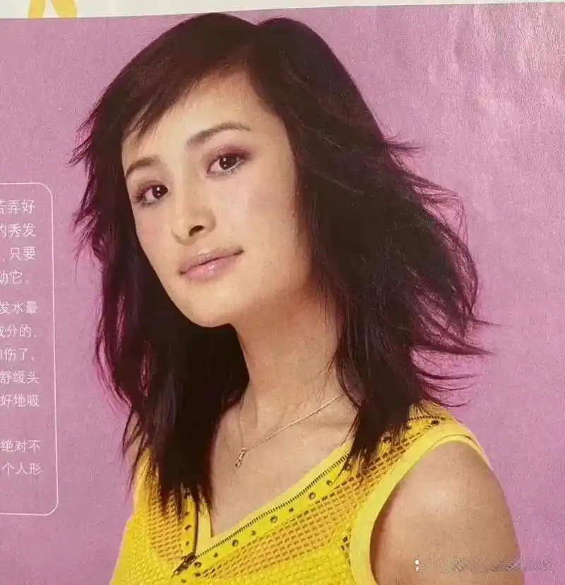 杨幂很奇怪,她的嫩牛五方时期