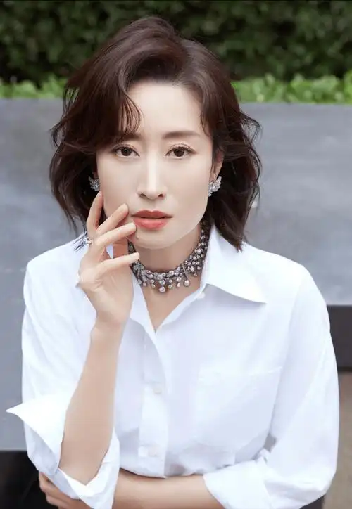 刘敏涛感爱情:7年断崖式婚姻,因为一个冰淇淋而分手,单身快乐_前夫