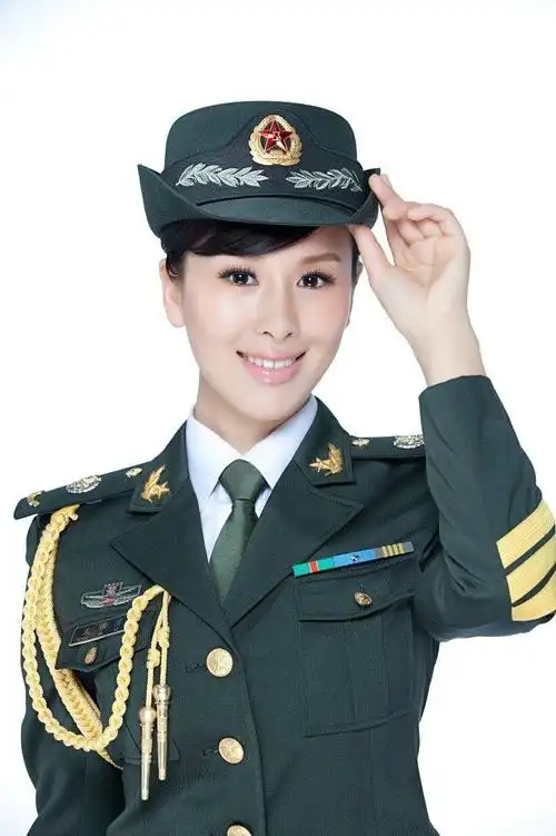 p data-id="gnwxjy7fnt">王雅洁,女,空政文工团优秀青年歌手,出生于