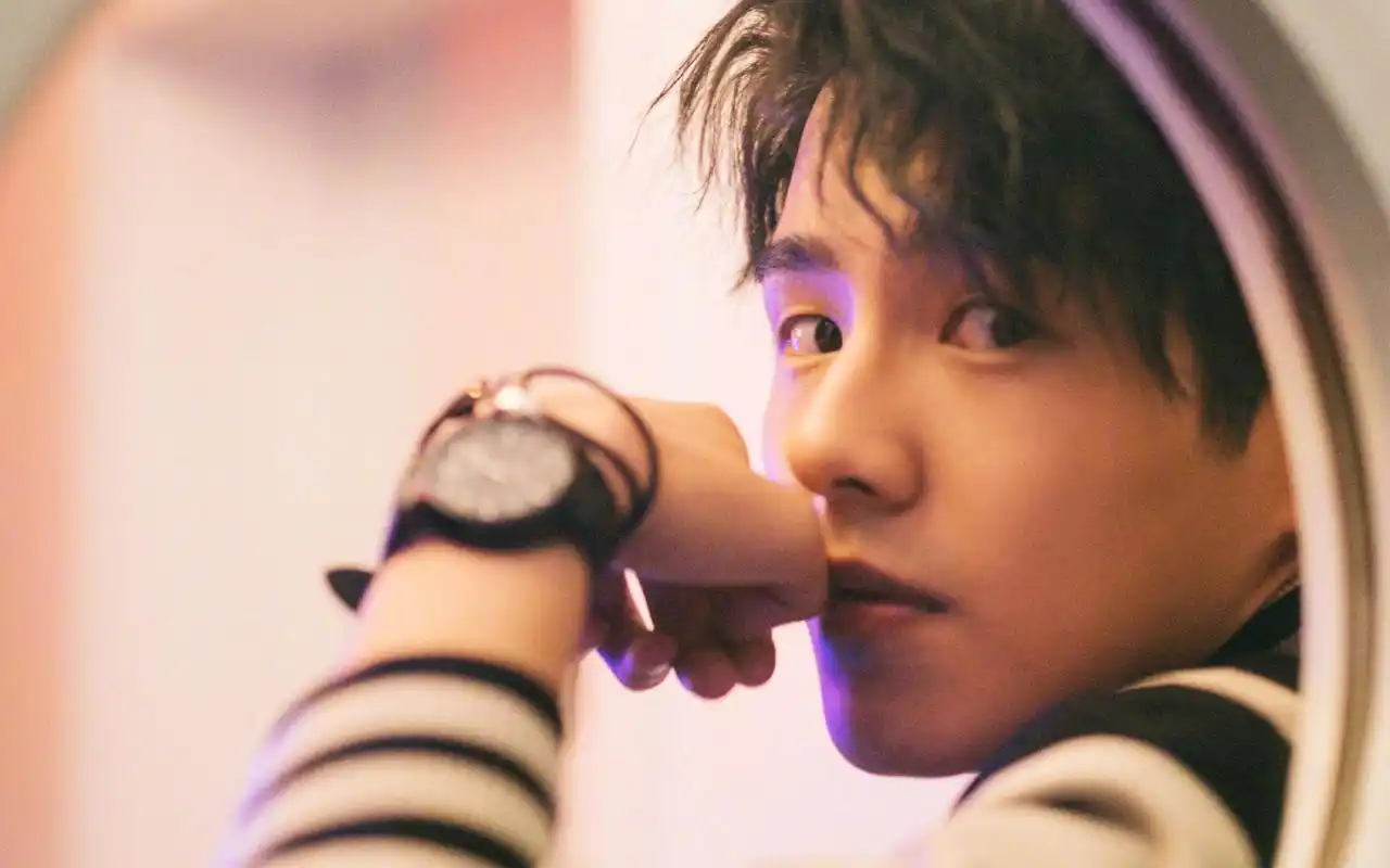 刘昊然时尚写真高清电脑桌面壁纸