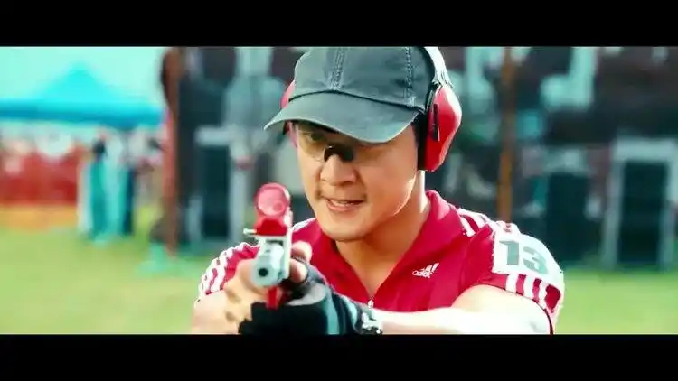 枪王之王:吴彦祖射击水平,真的非同一般