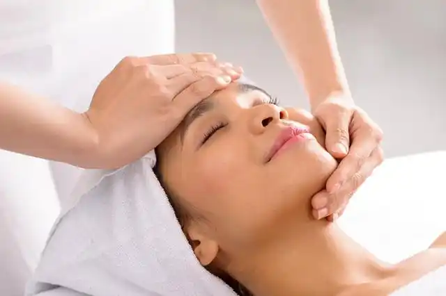 工薪阶层的女人们,你们觉得去美容院护肤有必要吗?