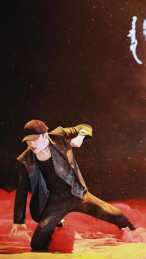 张艺兴舞蹈风暴