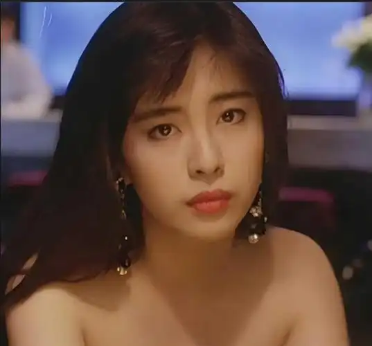 身材,气质!古典美女王祖贤