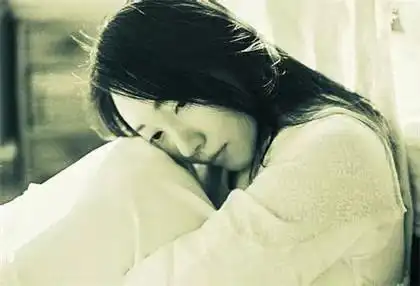 沉默是一个人对爱最苍白的表情