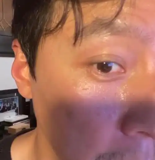 还没吃辣就满头大汗吴彦祖近距离怼脸自拍公开向大众发出请教