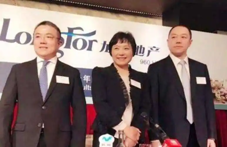 原创拿前妻280亿离婚费购豪宅娶空姐的蔡奎如今坐拥500亿巨产