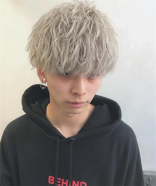 日系经典男生烫发 慵懒帅气纹理烫