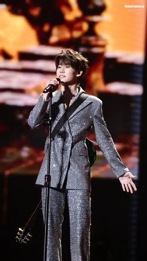 张真源 live之神##时代少年团叁重楼暨出道四周年演唱会