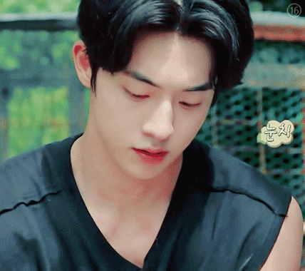 三时三餐南柱赫南朋友呆萌gif动图_动态图_表情包下载_soogif