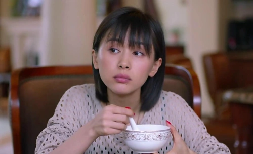 王子文在欢乐颂中饰演的曲筱绡图片欣赏,太可爱