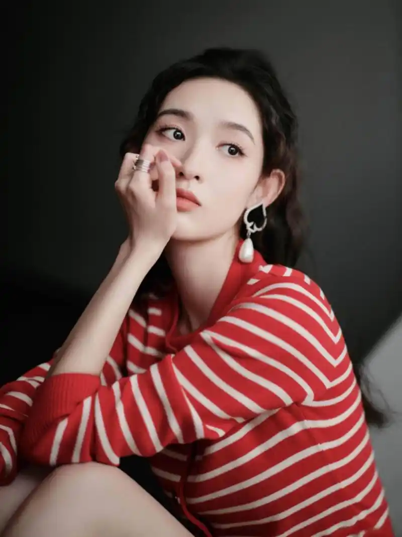 王玉雯这姑娘你们喜欢吗? 她的演技不错人长得也漂亮.