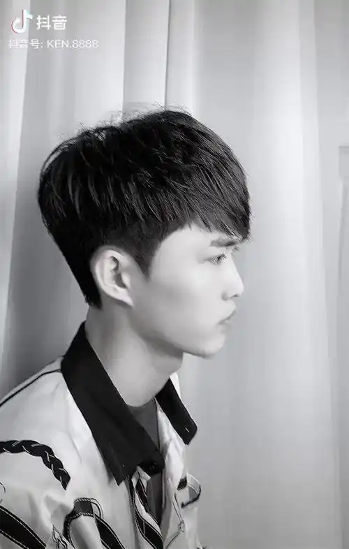 韩式轻柔锅盖头男士发型 发型 造型烫_发型_韩式_男士