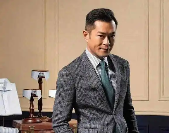 替兄弟背锅,被戴帽子,1990年坐牢碰到位修女,改变了古天乐一生