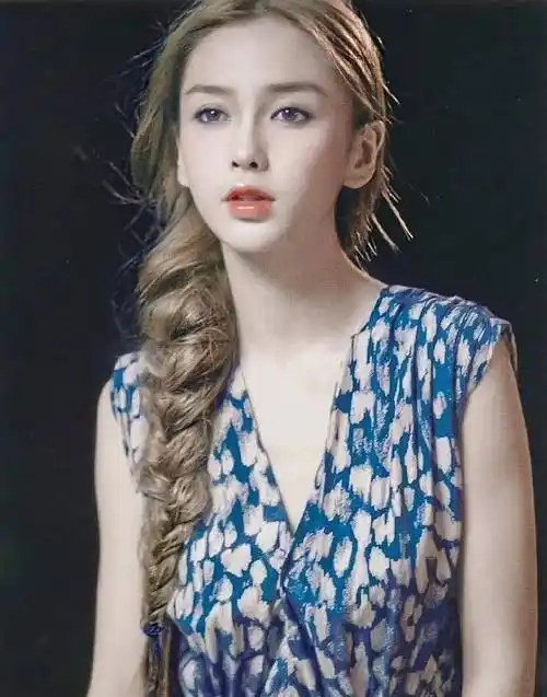 angelababy19岁的混血嫩模妆放到现在是什么水平?咋都在模仿她?