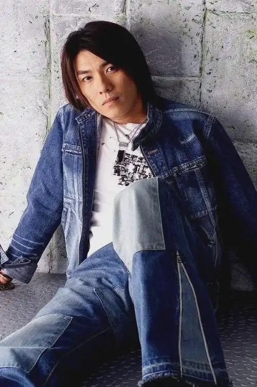 歌手阿杜:当过包工头,曾是林俊杰师哥,得了抑郁症后却逐渐没落|周杰伦