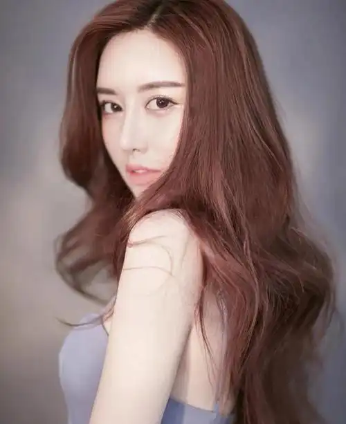 女人,都会对护肤情有独钟,皮肤保养好了,不仅会让你有一个嫩白细腻的