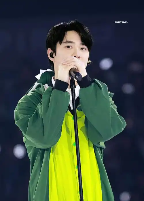 都暻秀超话【高清】240414 exo12周年fm【sweet time】x9p    "当森林