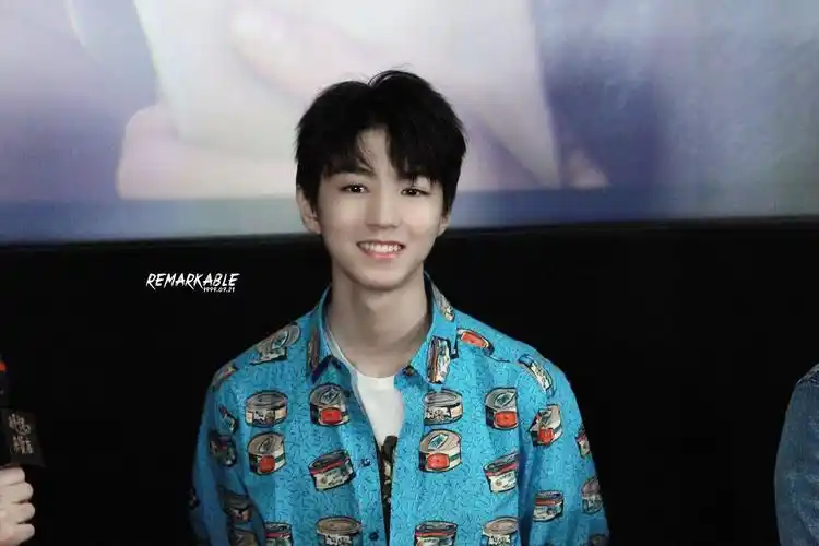 王俊凯迷人桃花眼合集深情眼眸亮晶晶