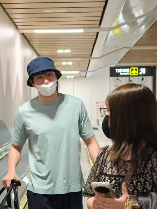 杨玏逼"死"自己爹冲上热搜,欧豪李一桐:风头都让你出了!