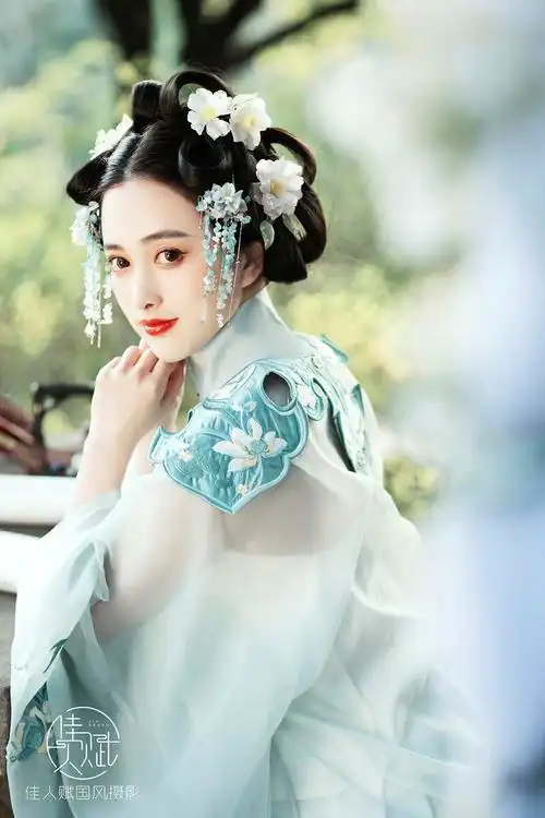 美人如画古装写真片