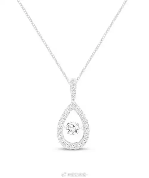 从璀璨夺目的钻石项链,到精致典雅的翡翠耳环,再到那些充满神秘魅力的