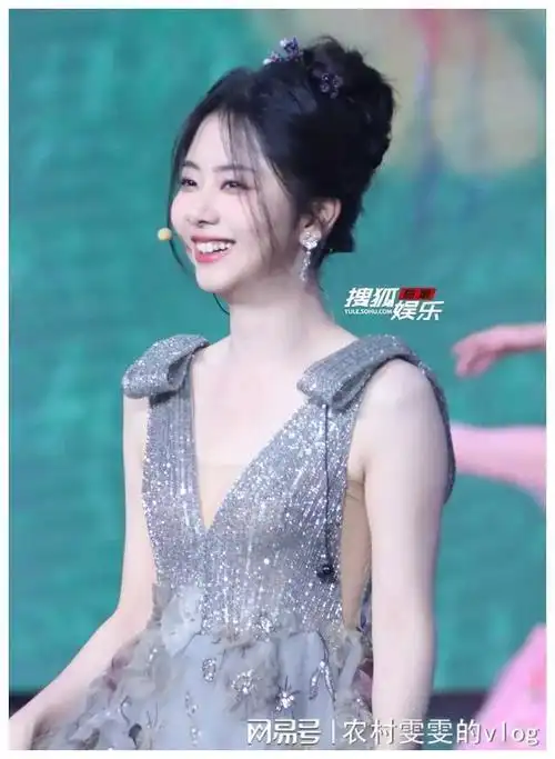 实力演员谭松韵北京春晚彩排图曝光啦!治愈系仙女啊!