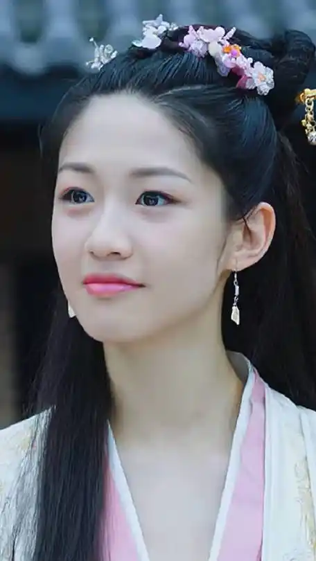 向涵之古装扮相