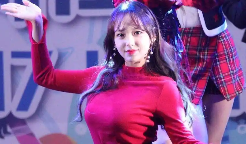 程潇为什么被称奶潇程潇的三围数据是多少