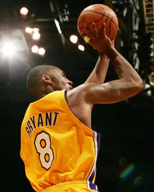8 & 24 | 不可以错过科比的24张高清壁纸